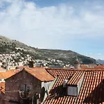 Maro Skyline